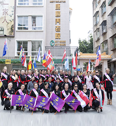 2018世界夫人全球總決賽選手情暖養老院，愛心公益行