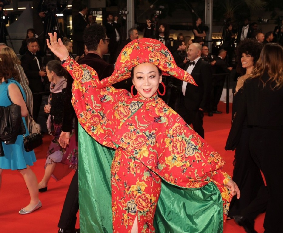 世界夫人張萍閃耀戛納紅毯：從夢想到世界舞臺的華麗蛻變